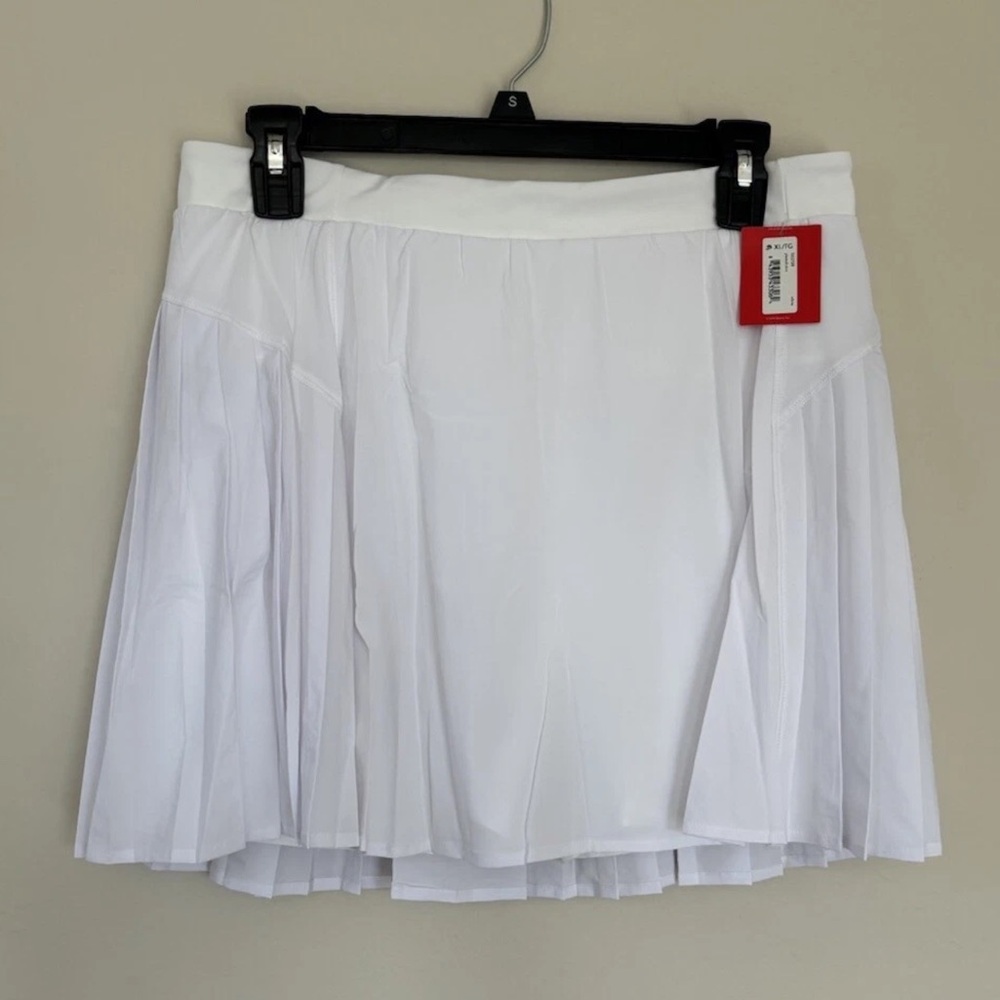 Spanx Women’s Size XL Get Moving Pleated Skirt White Skort Built In Shorts